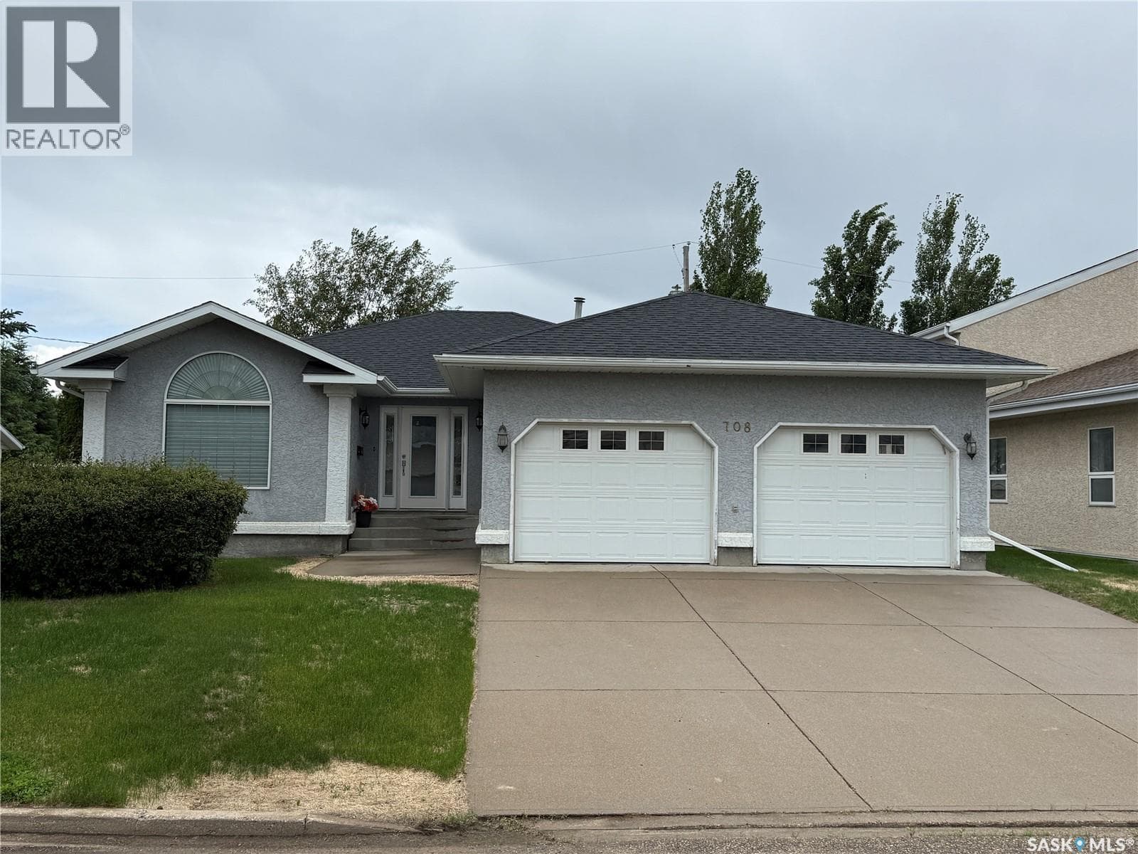 708 Adamson CRESCENT