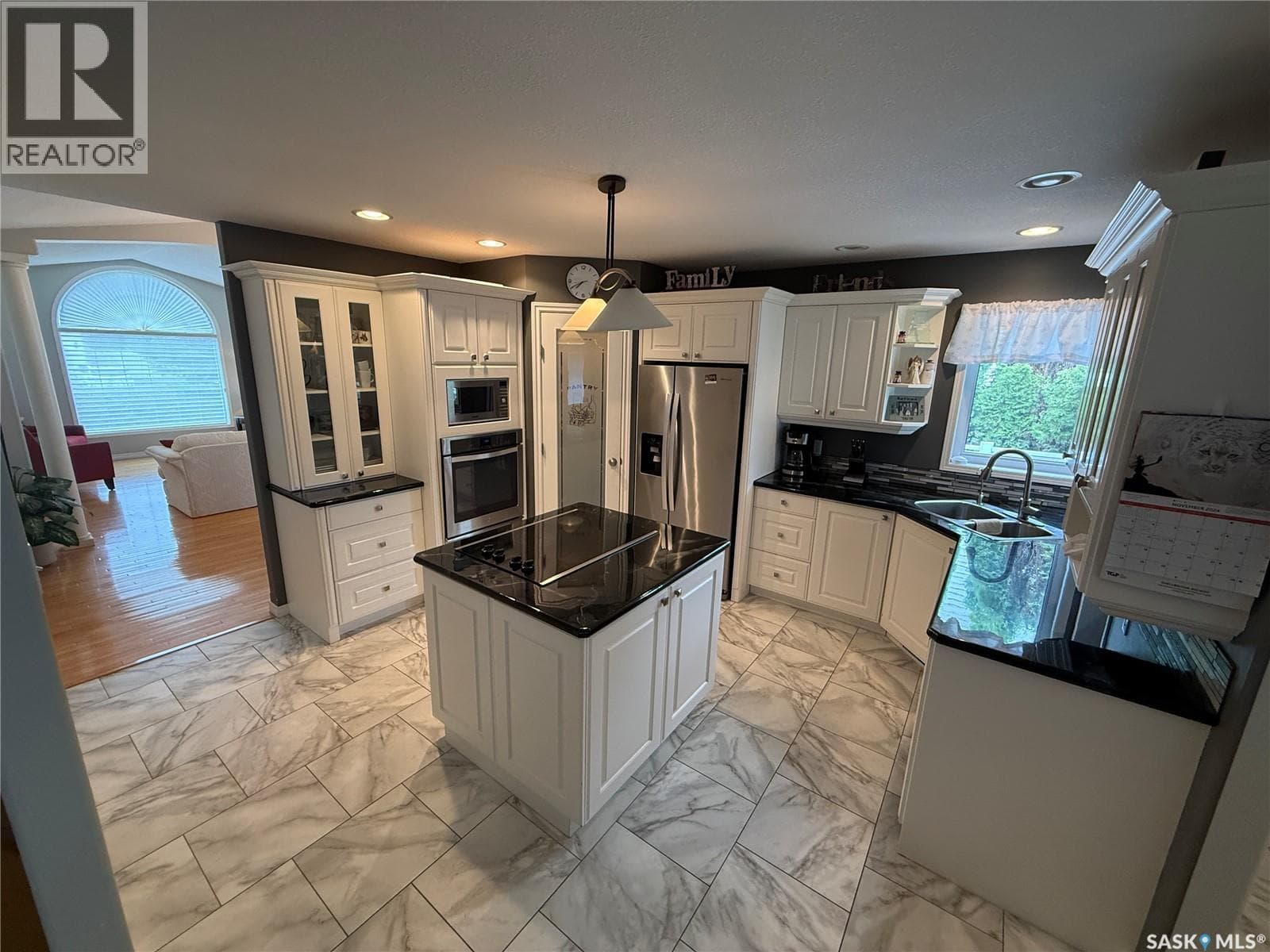 708 Adamson CRESCENT — photo 5