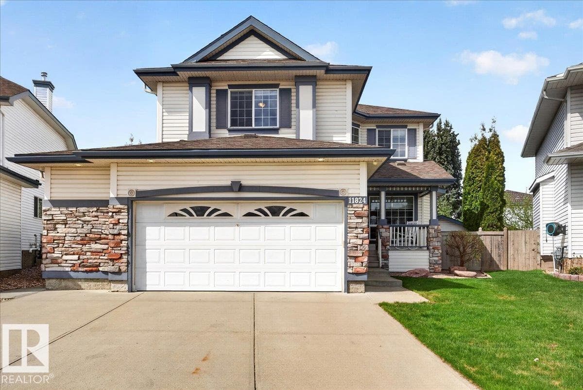 11824 13 AV NW