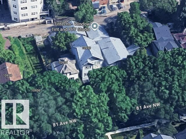 10936 81 AV NW