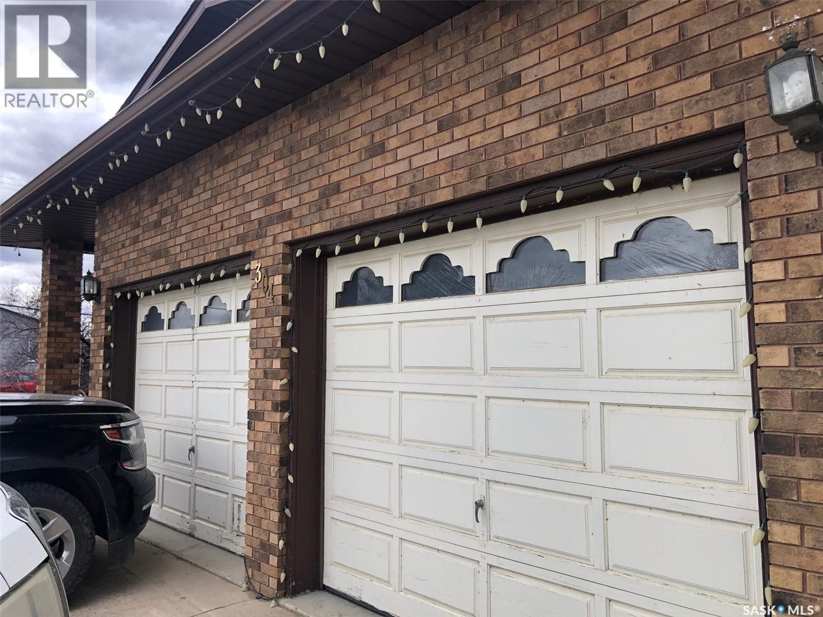 304 1st AVENUE NE — photo 3