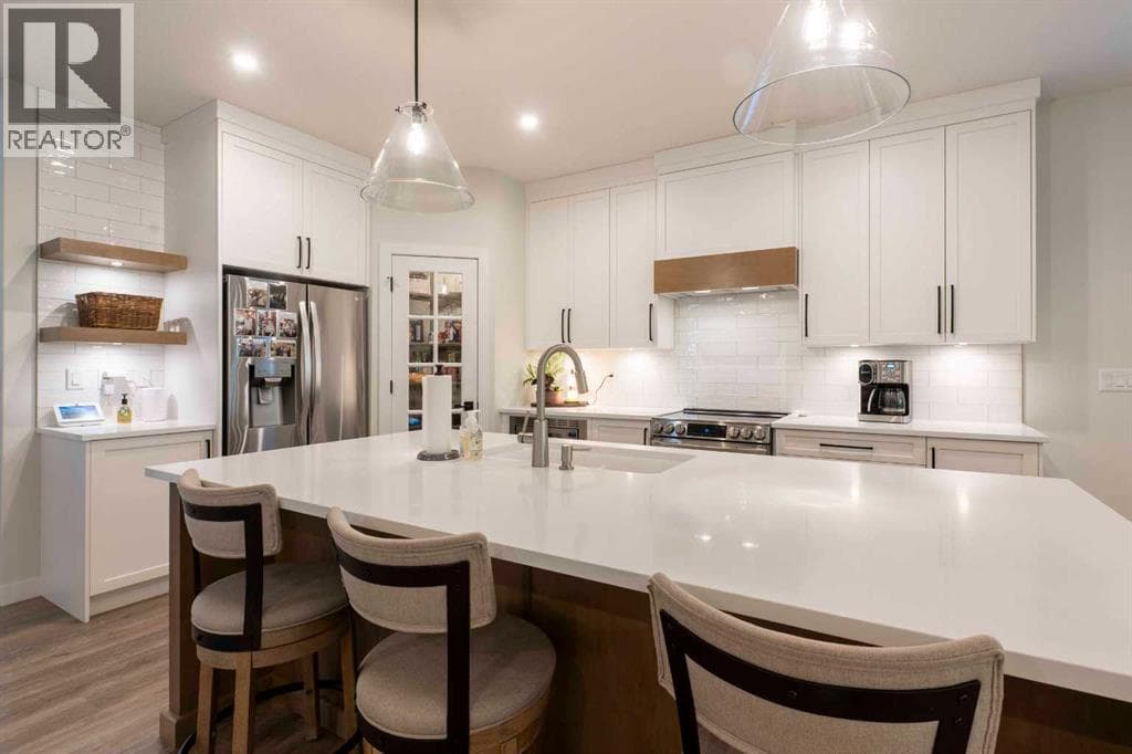 201 Thompson Crescent — photo 4