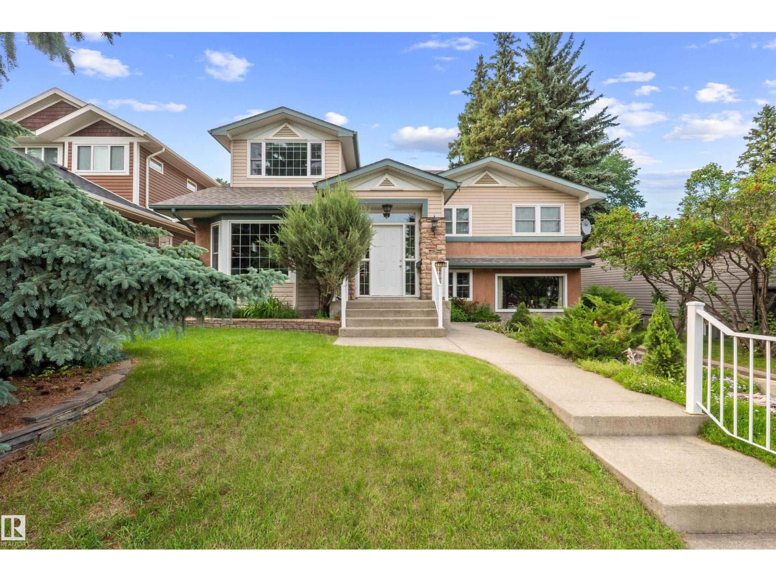 14640 88 AV NW — photo 2