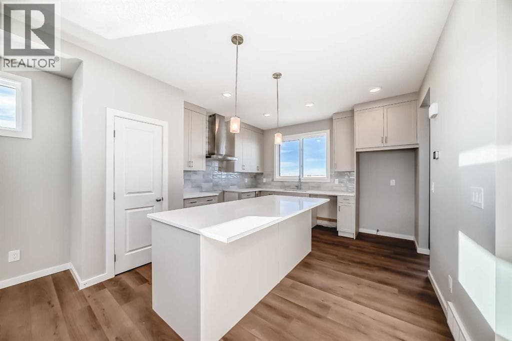 3 bed 3 bath single family at 3037 Lanark Boulevard SE — $519,900 — photo 10