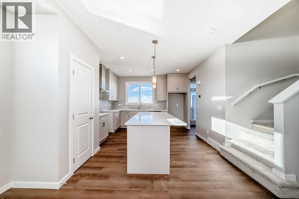 3 bed 3 bath single family at 3037 Lanark Boulevard SE — $519,900 — photo 11