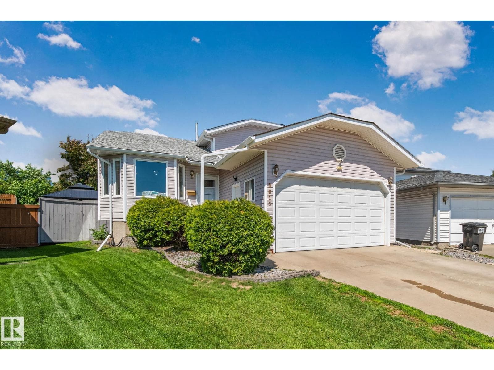9615 175 AV NW