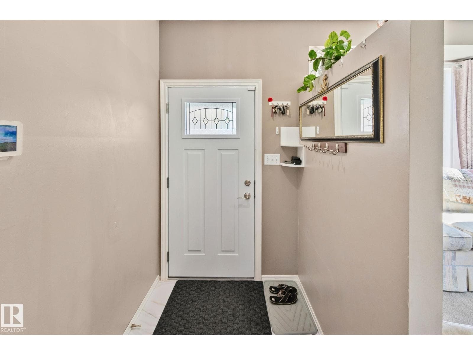 9615 175 AV NW — photo 4