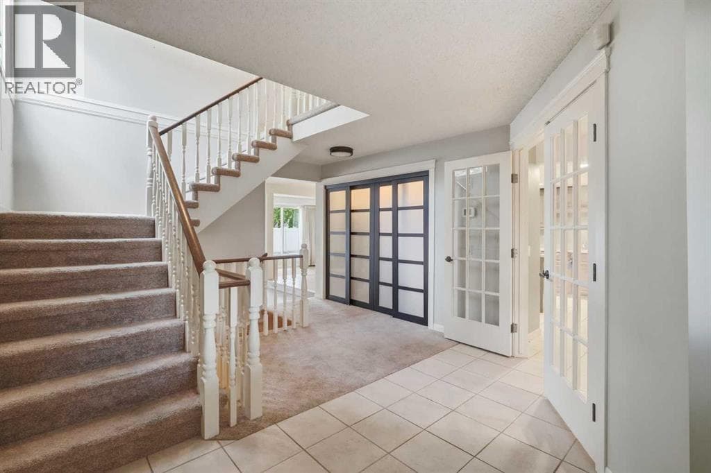 16 Wood Crescent SW — photo 5