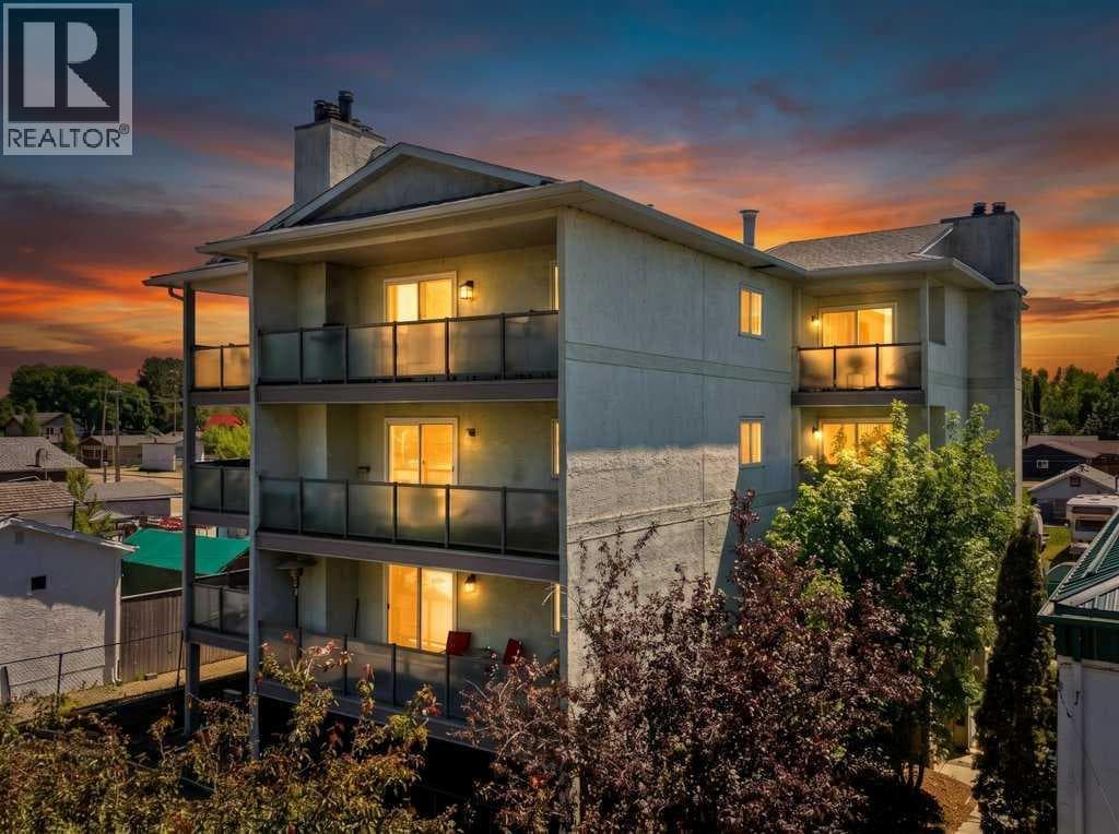 6, 4415 Lakeshore Drive