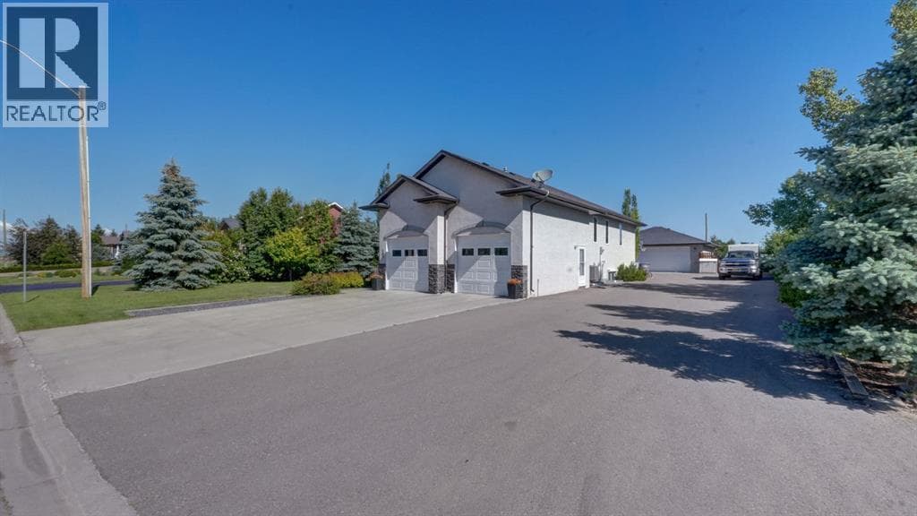 106 Derochie Drive W — photo 5