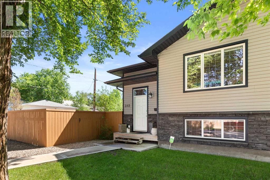 312 4 Avenue NW — photo 3