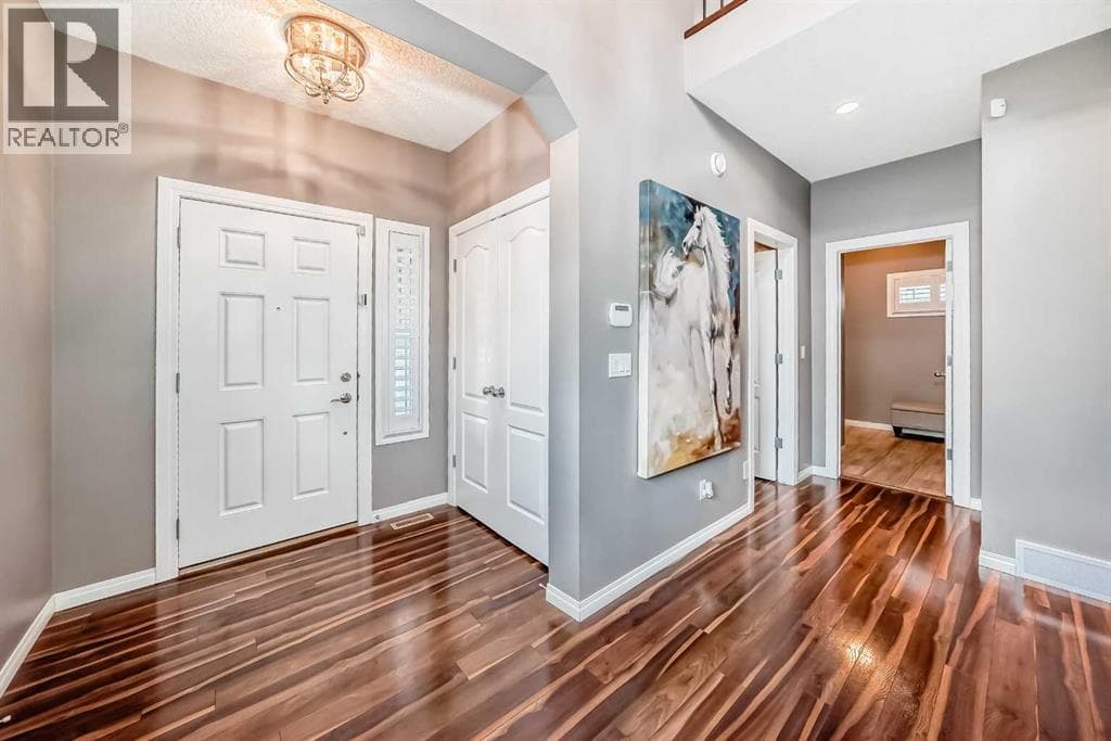71 Hillcrest Street SW — photo 3