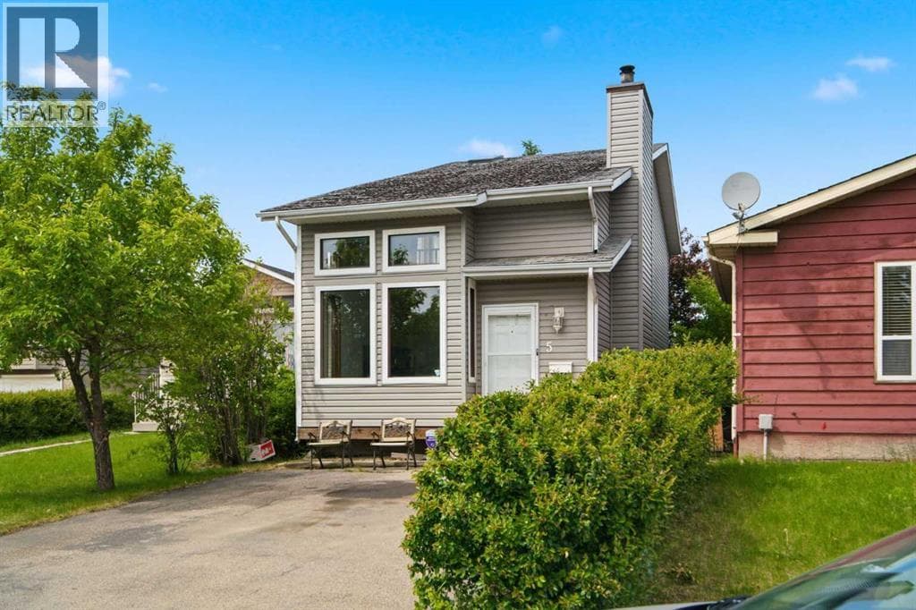 5 Martingrove Court NE — photo 4