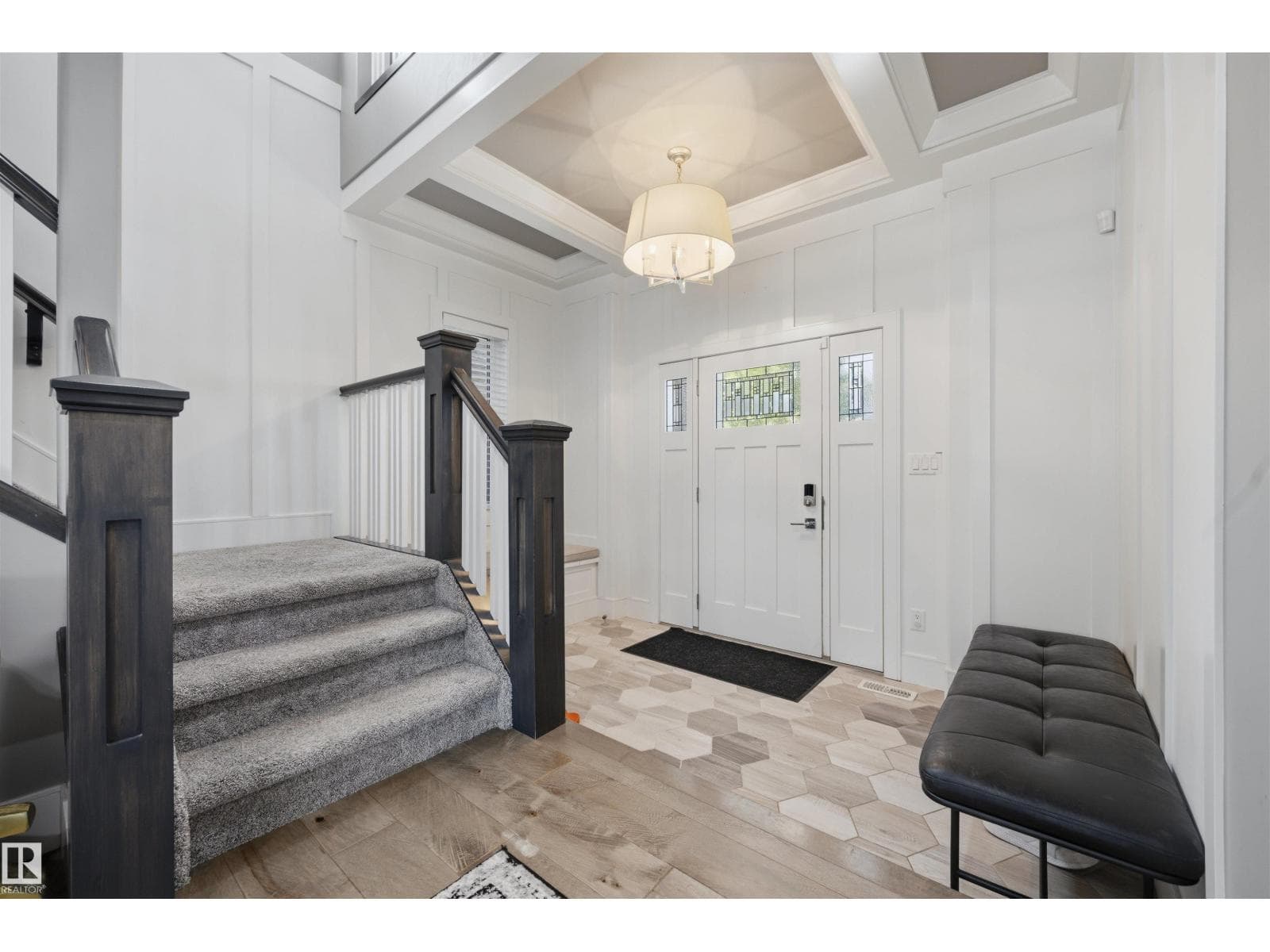 1305 HAINSTOCK WY SW — photo 4