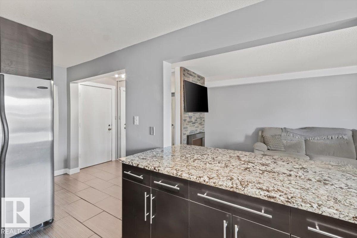 #118 95 MCKENNEY AV — photo 3