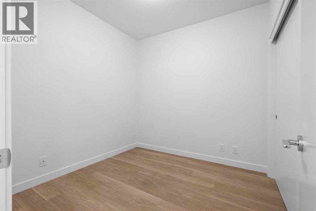 4313, 8500 19 Avenue SE — photo 3