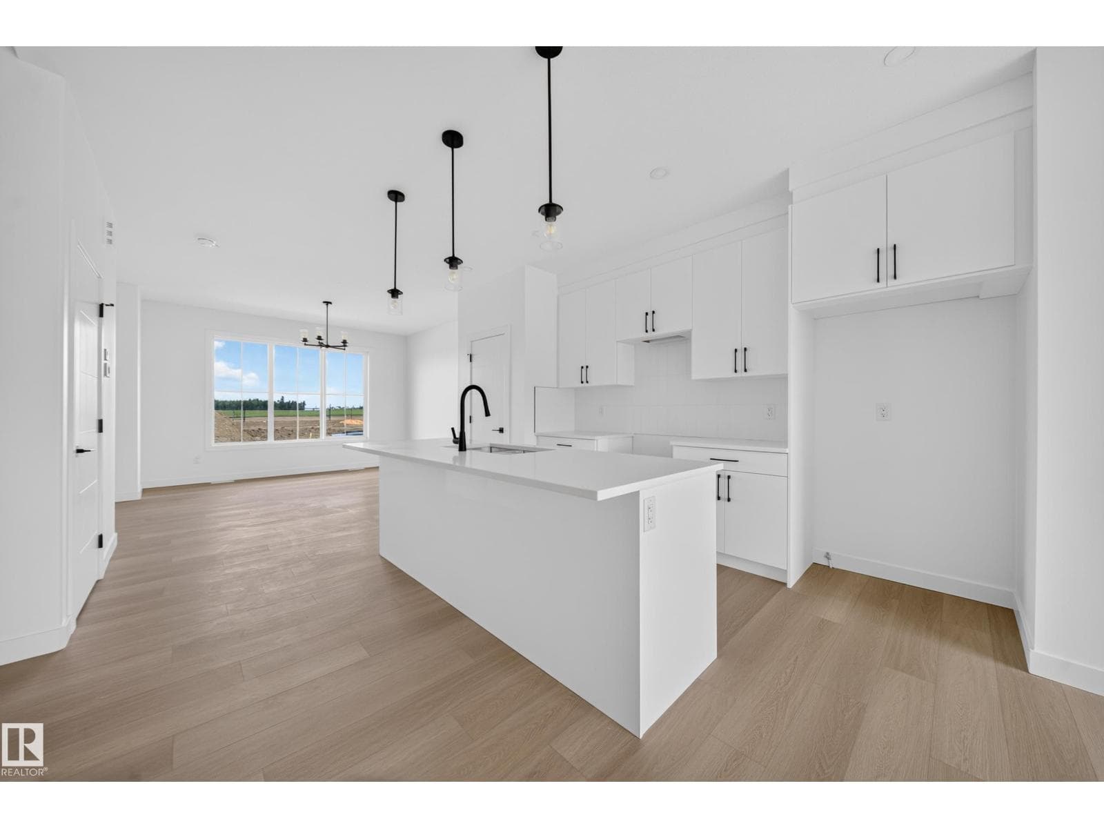 534 Ashgrove Circle — photo 3
