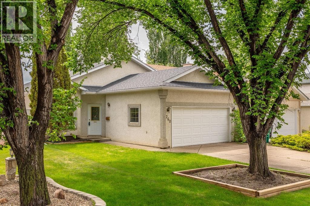 260 Red Crow Boulevard W — photo 2