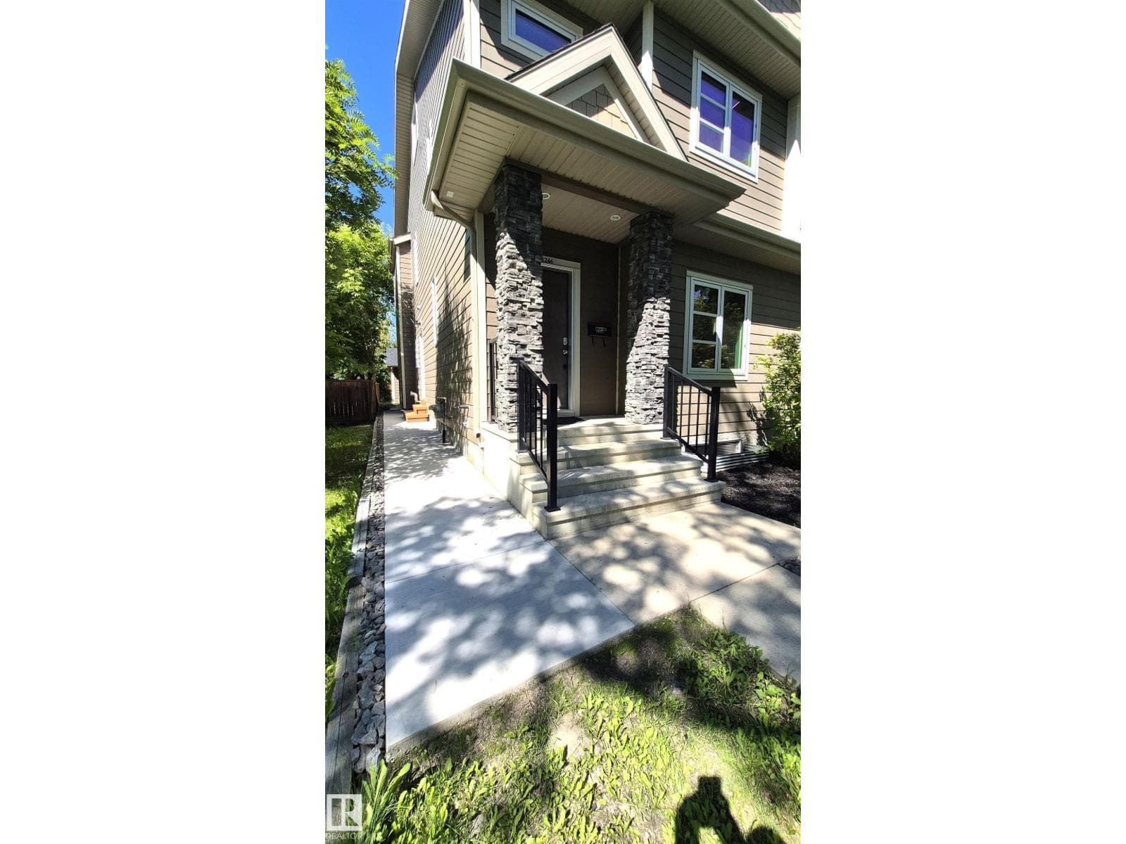 11246 78 AV NW — photo 3