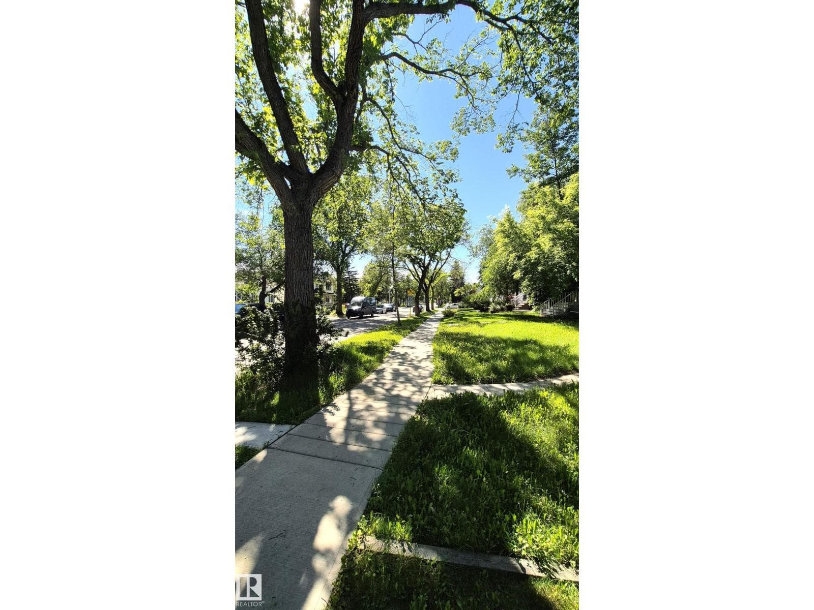 11246 78 AV NW — photo 5
