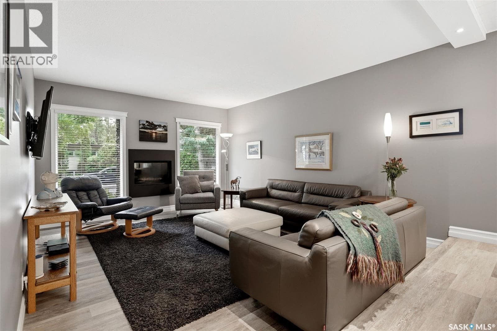82 Compton ROAD — photo 4