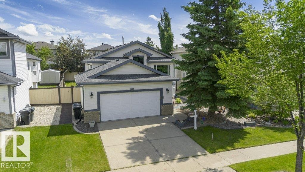 46 CLARKDALE DR