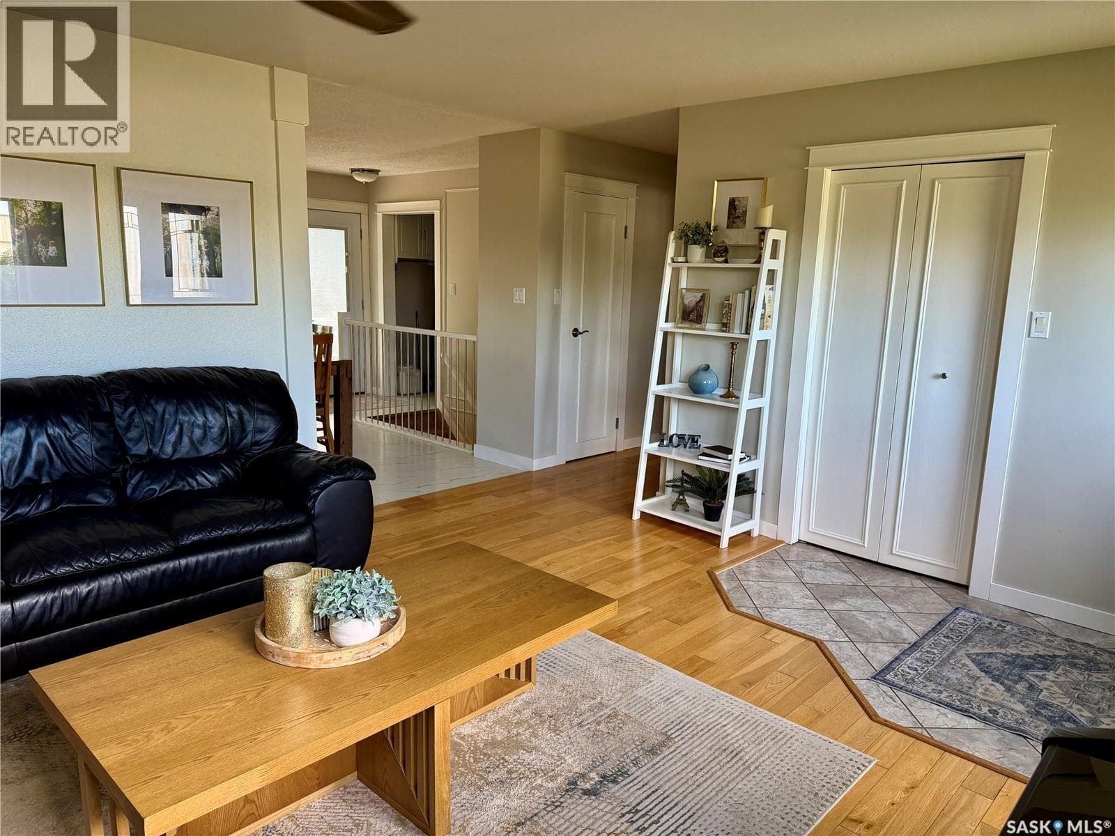 208 James STREET — photo 5