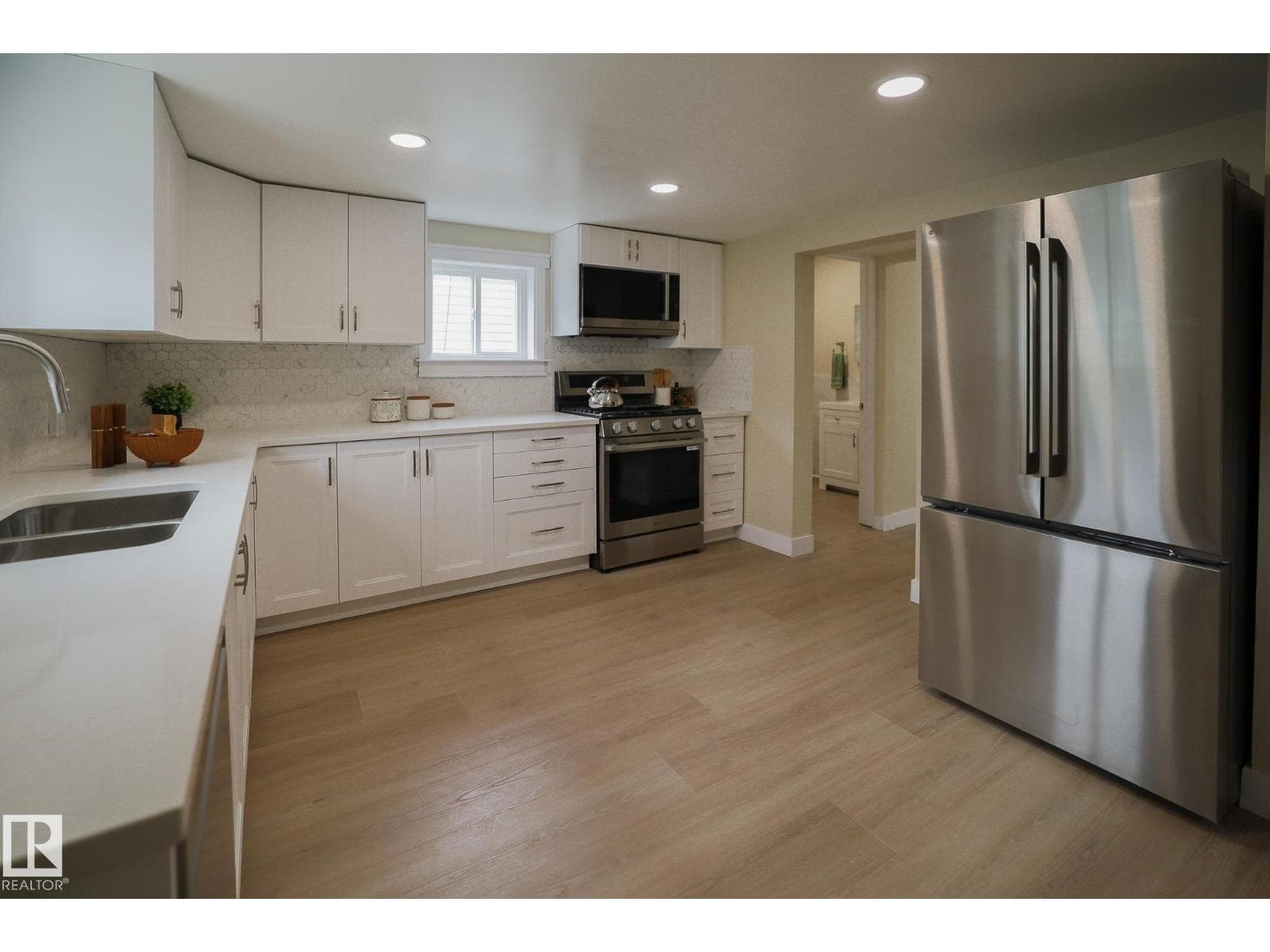 11536 95A ST NW — photo 3