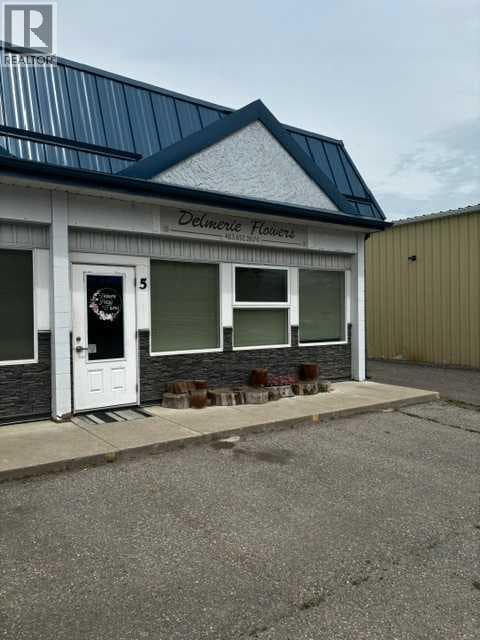 Bay 5 66 10 Ave