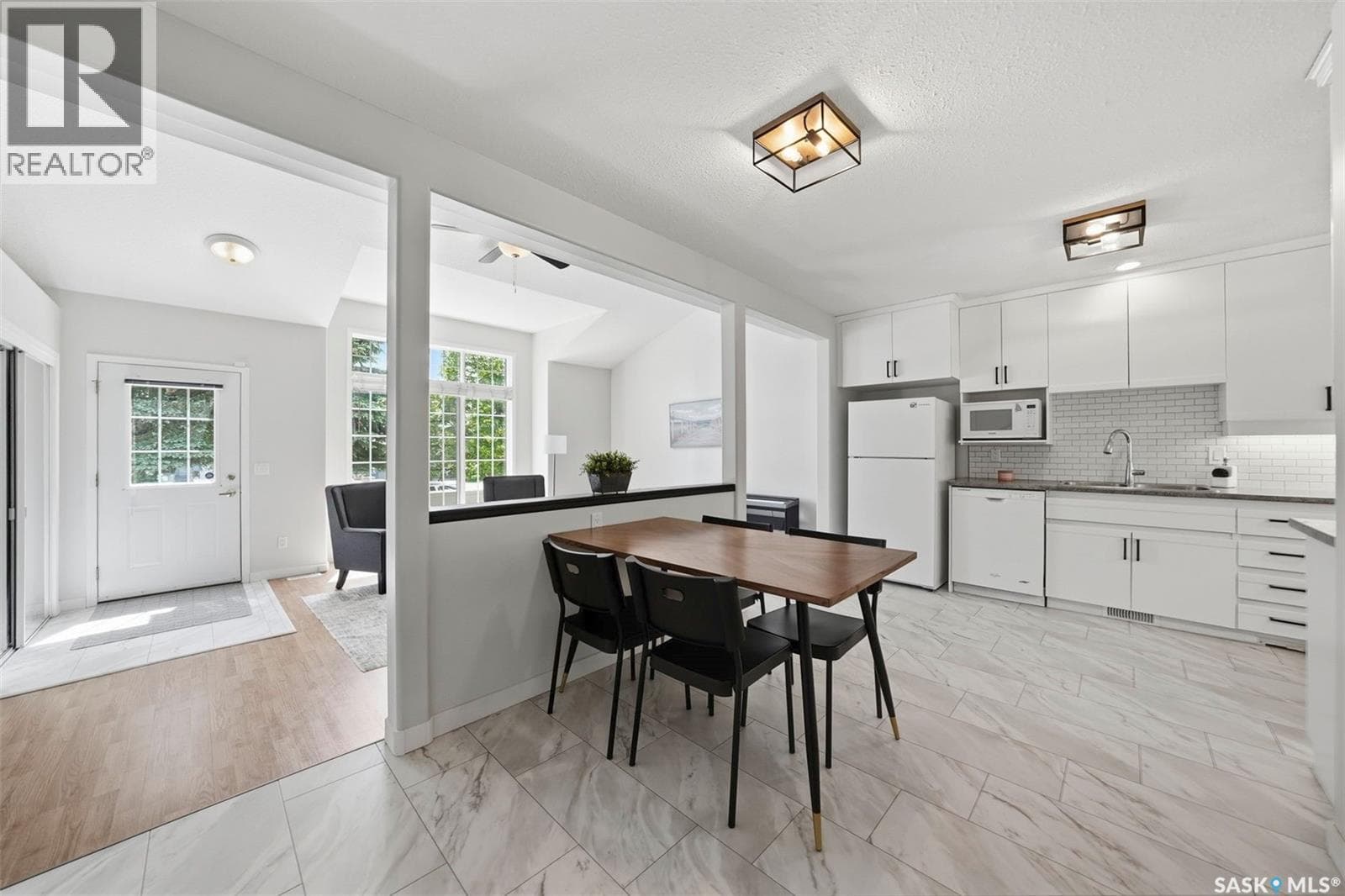 3 bed 4 bath single family at 446 Perehudoff CRESCENT — $414,900 — photo 10