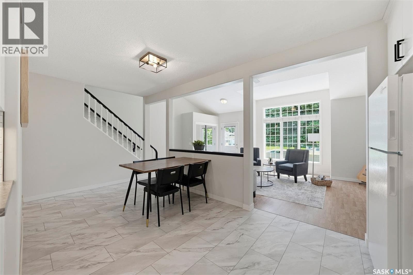 3 bed 4 bath single family at 446 Perehudoff CRESCENT — $414,900 — photo 9