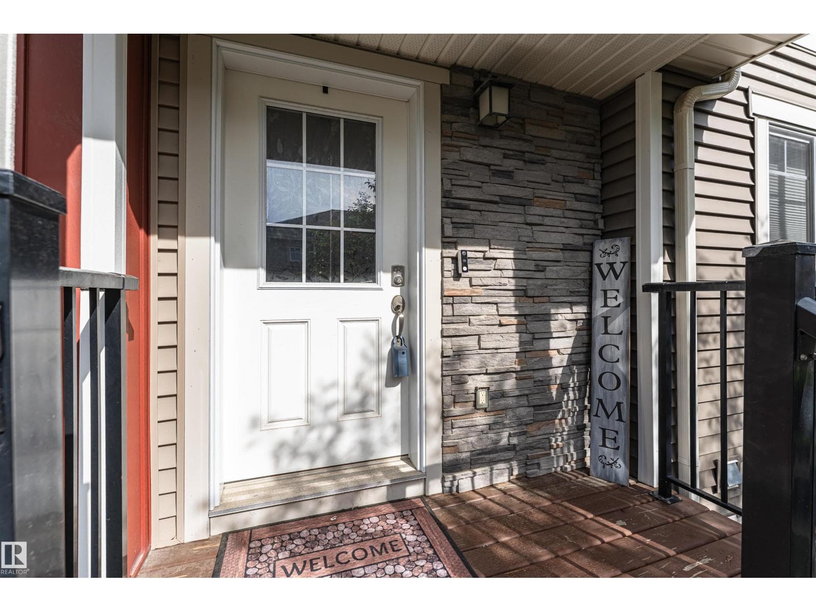 #35 675 Albany WY NW — photo 2
