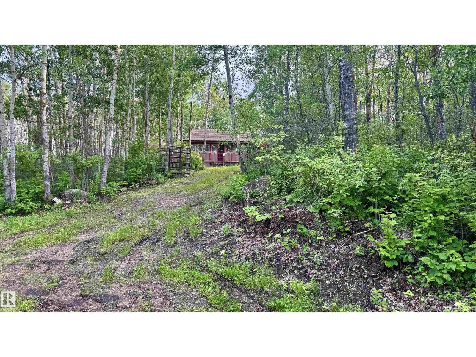 428 11121 TWP ROAD 595 — photo 2