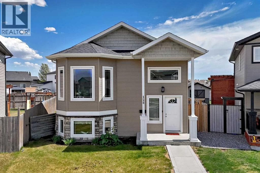 128 Almond Crescent