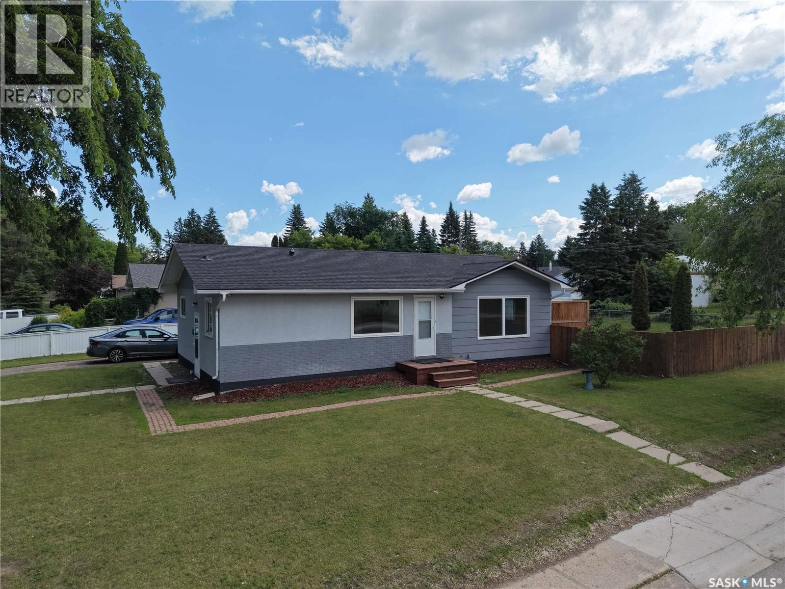 2410 Steuart AVENUE — photo 5