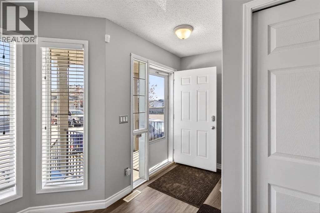 108 Kodiak Crescent — photo 5