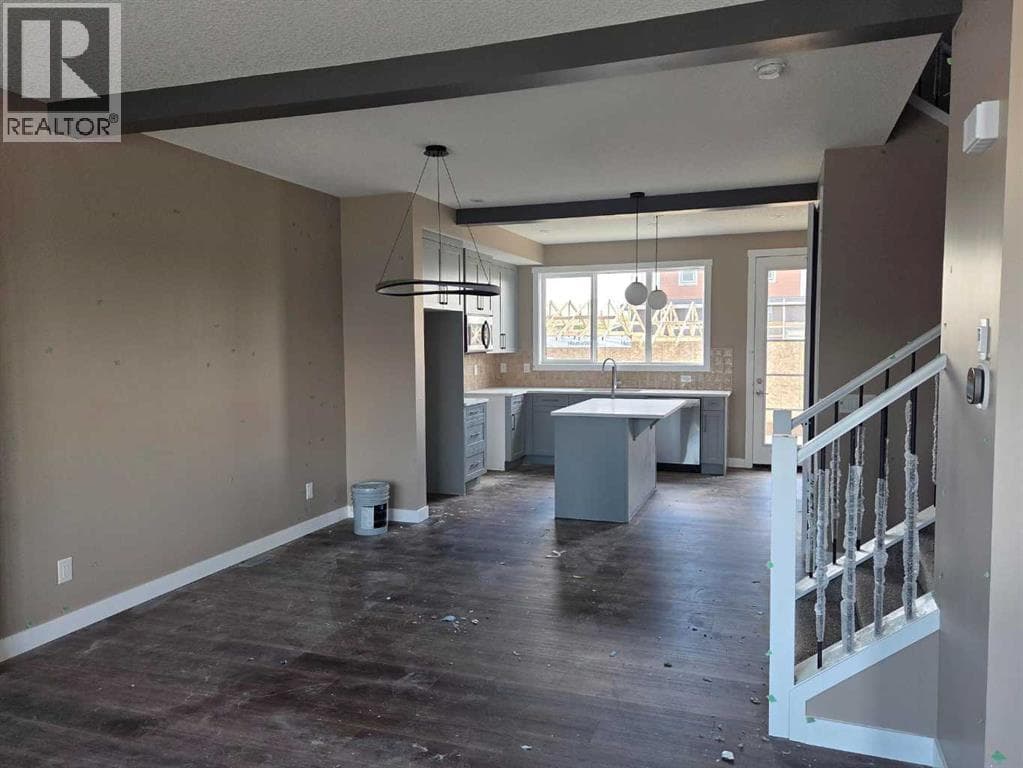 1155 Cobblestone Boulevard SW — photo 3