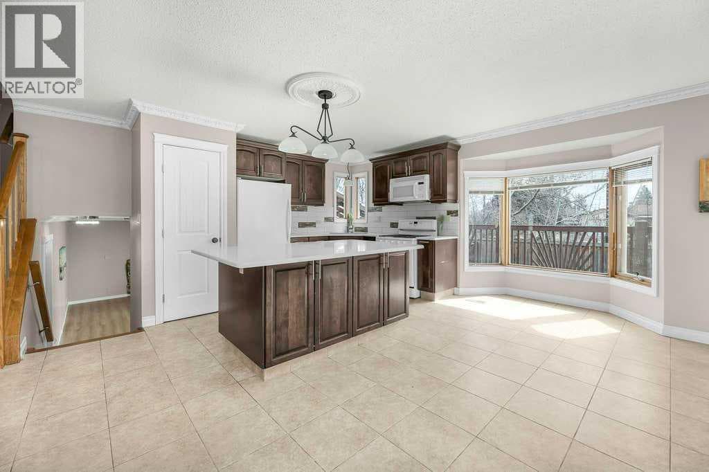 65 Wiltshire Boulevard — photo 3