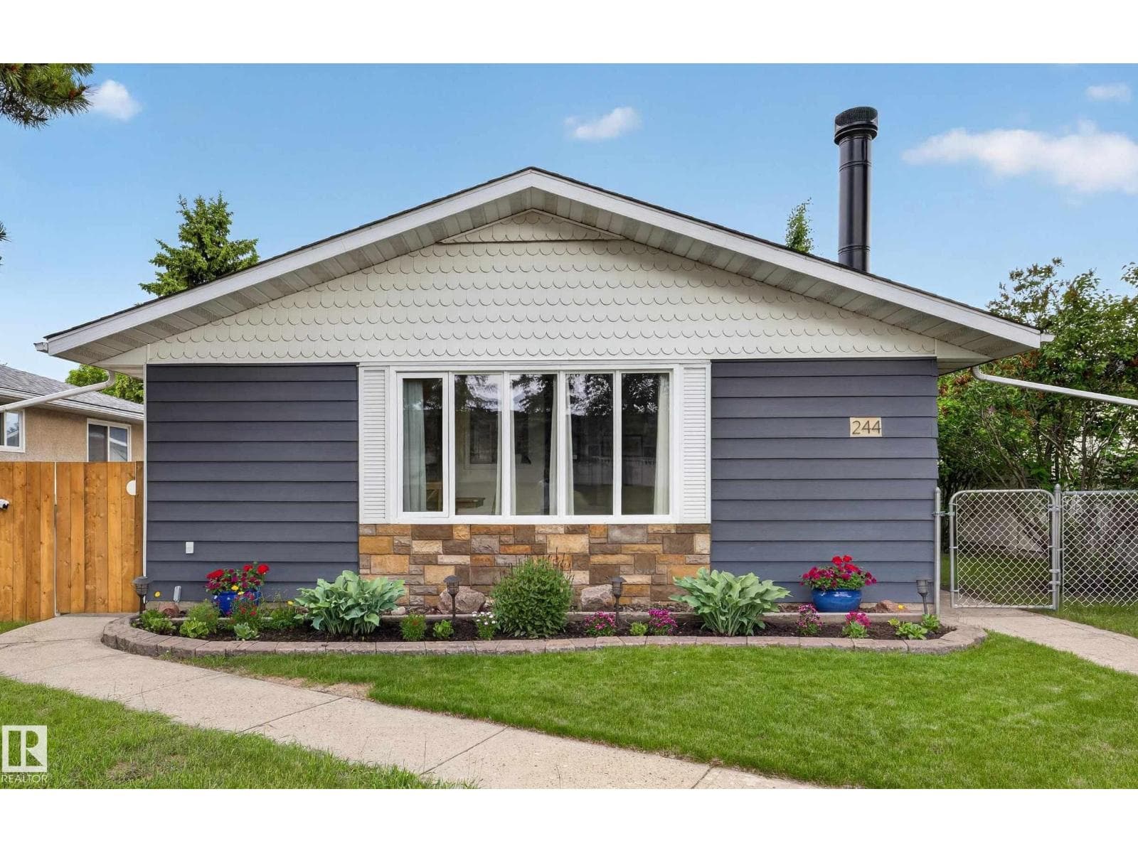 244 Knottwood RD N NW