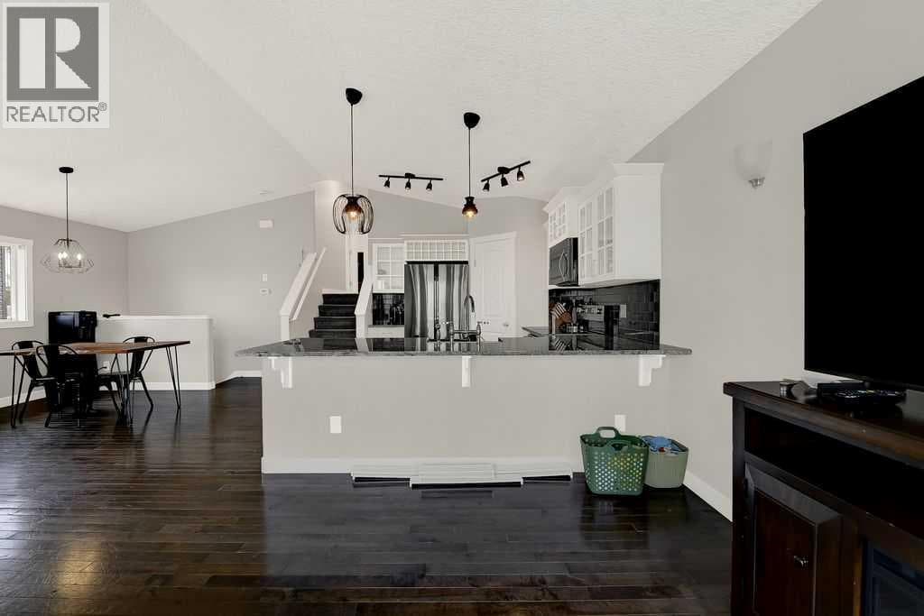 9468 93 Street — photo 3