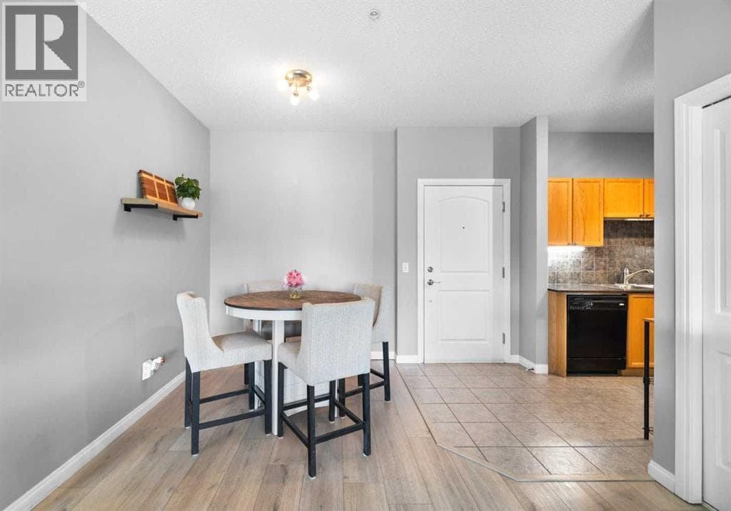 2 bed 1 bath single family at 220, 8 Prestwick Pond Terrace SE — $255,000 — photo 6