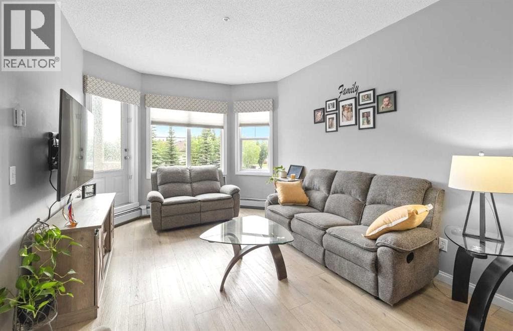 220, 8 Prestwick Pond Terrace SE