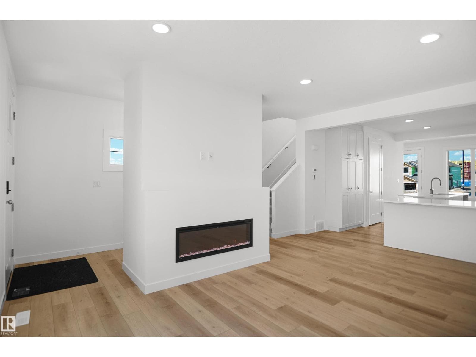 1308 9 ST NW — photo 4