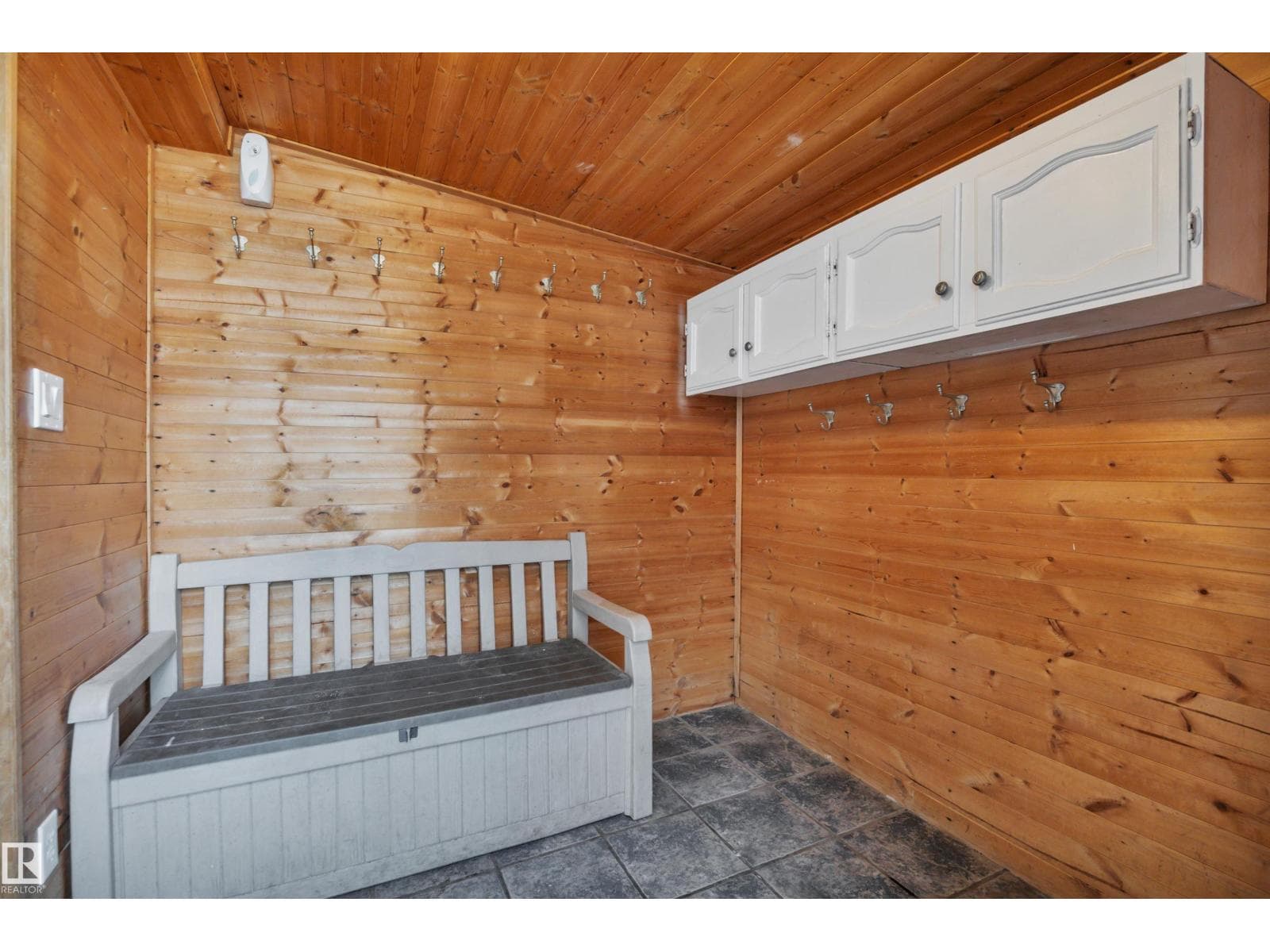 1575 Jubilee DR — photo 3