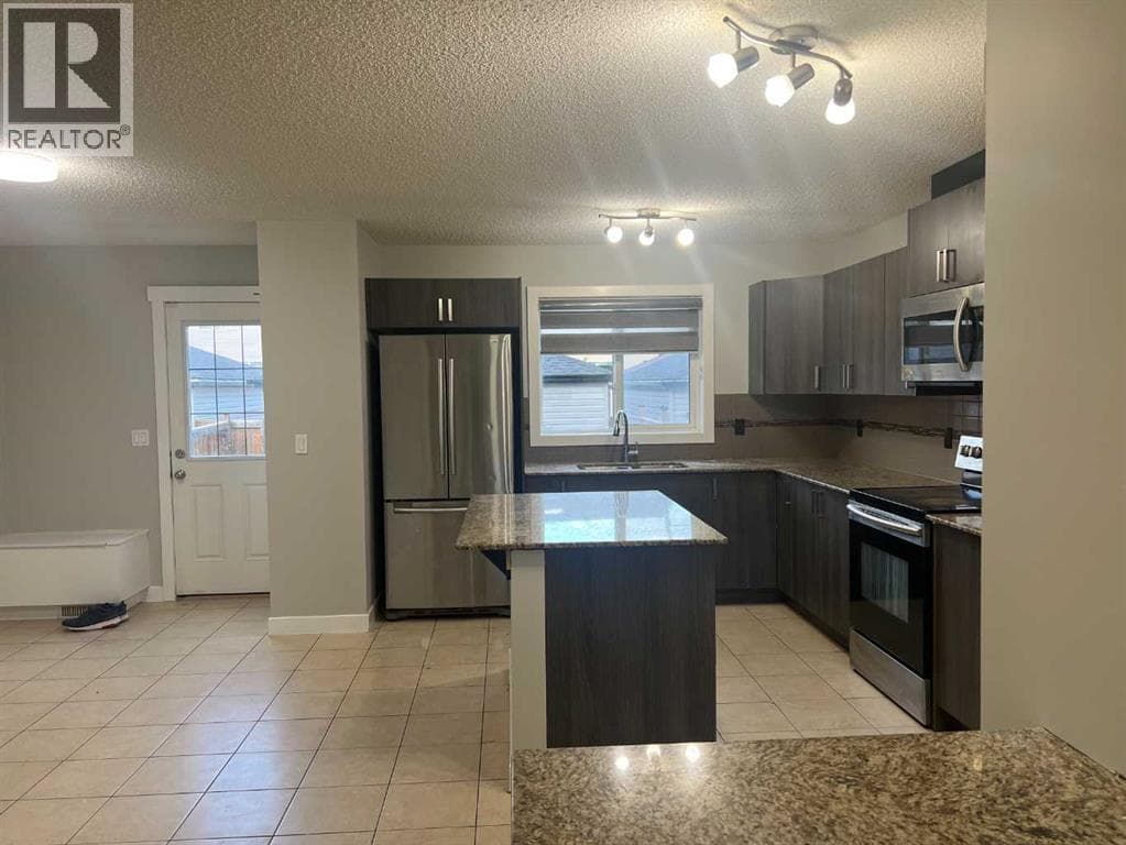 222 Skyview Ranch Boulevard NE — photo 4