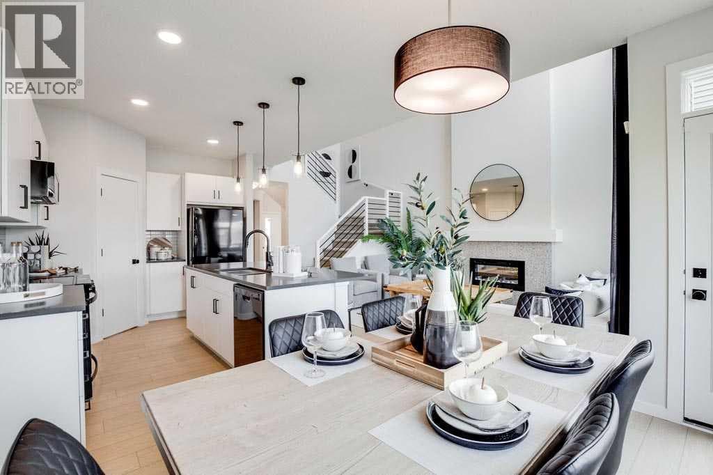 3 bed 3 bath single family at 102 Rochester Crescent NW — $814,900 — photo 8