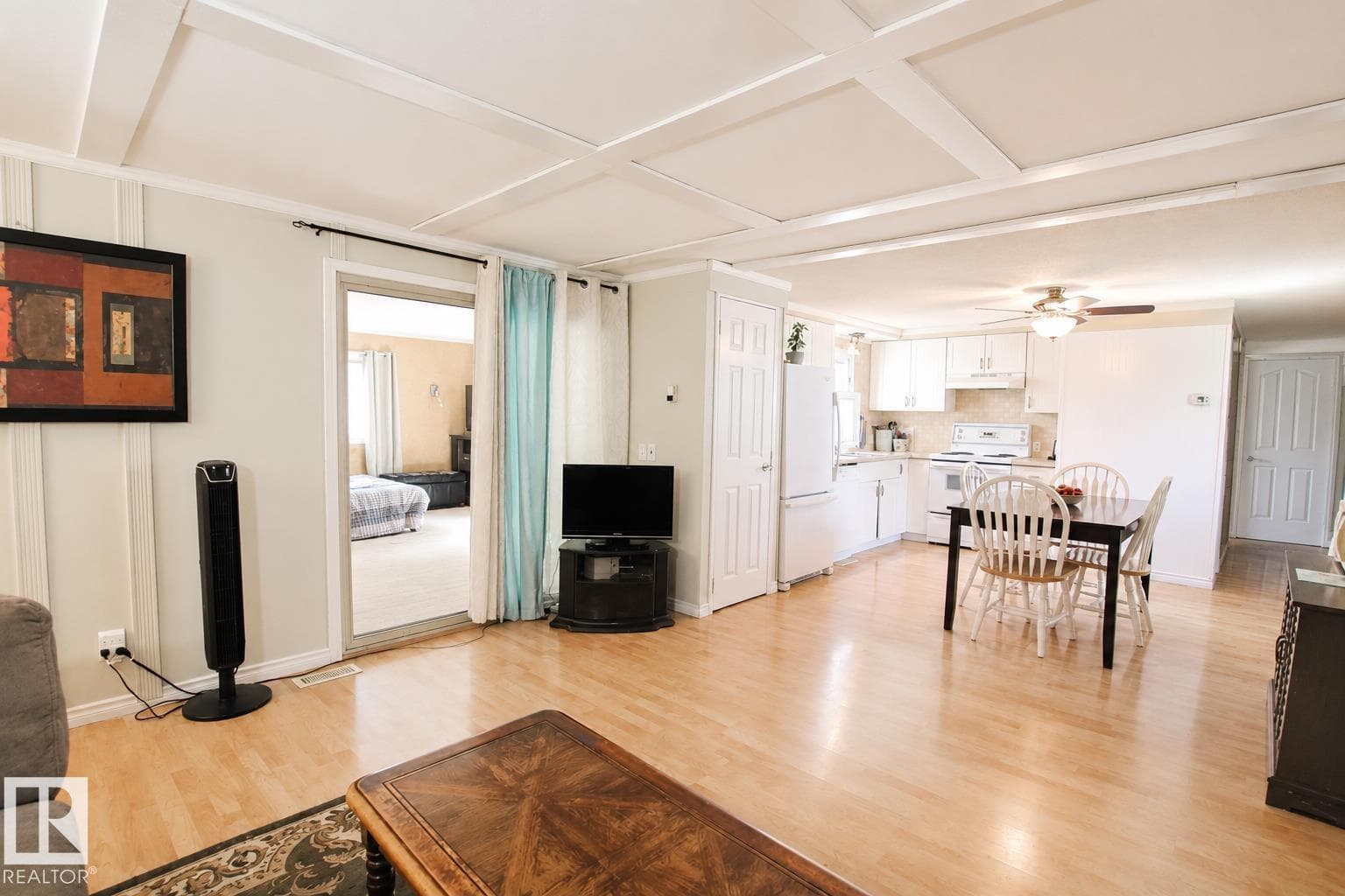 2415 West Oak WAY NW — photo 3