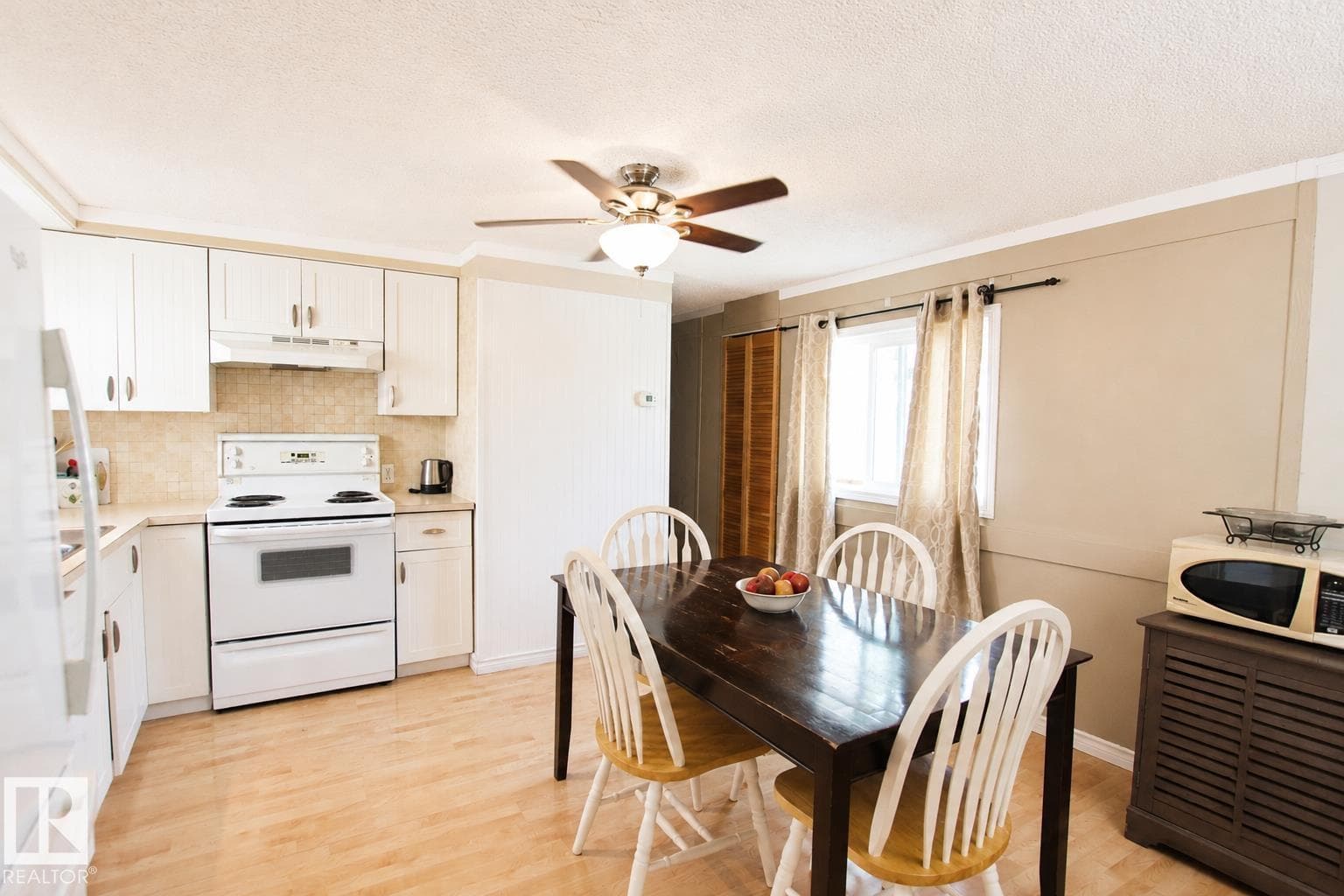 2415 West Oak WAY NW — photo 5