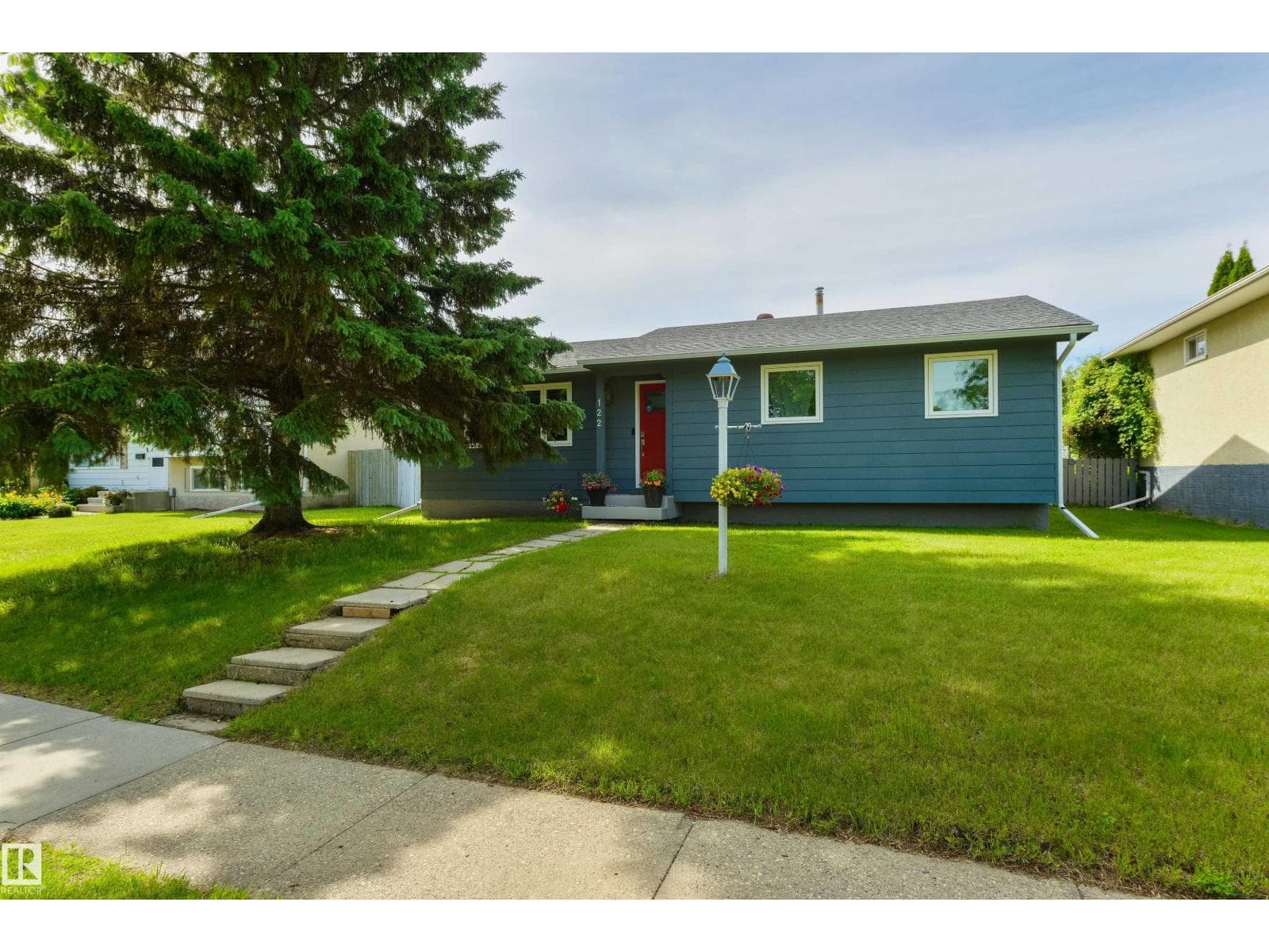 122 BROOKWOOD DR