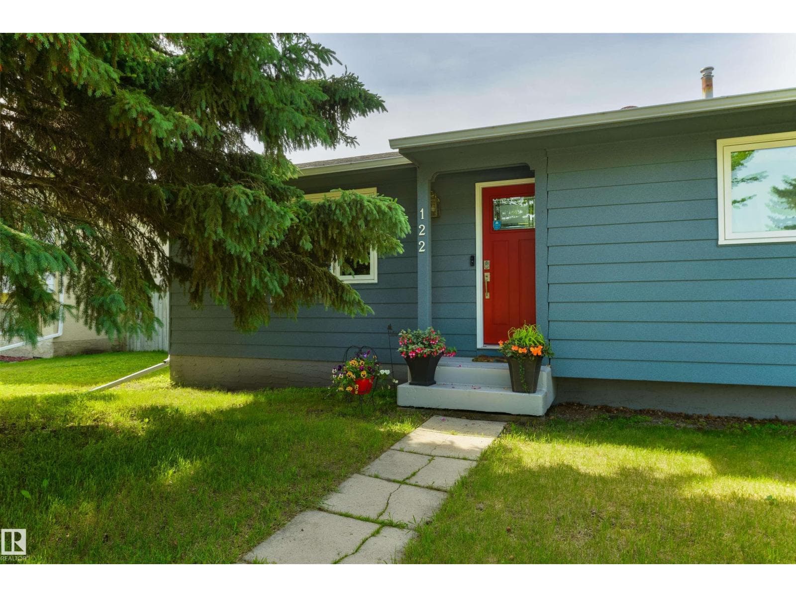 122 BROOKWOOD DR — photo 2